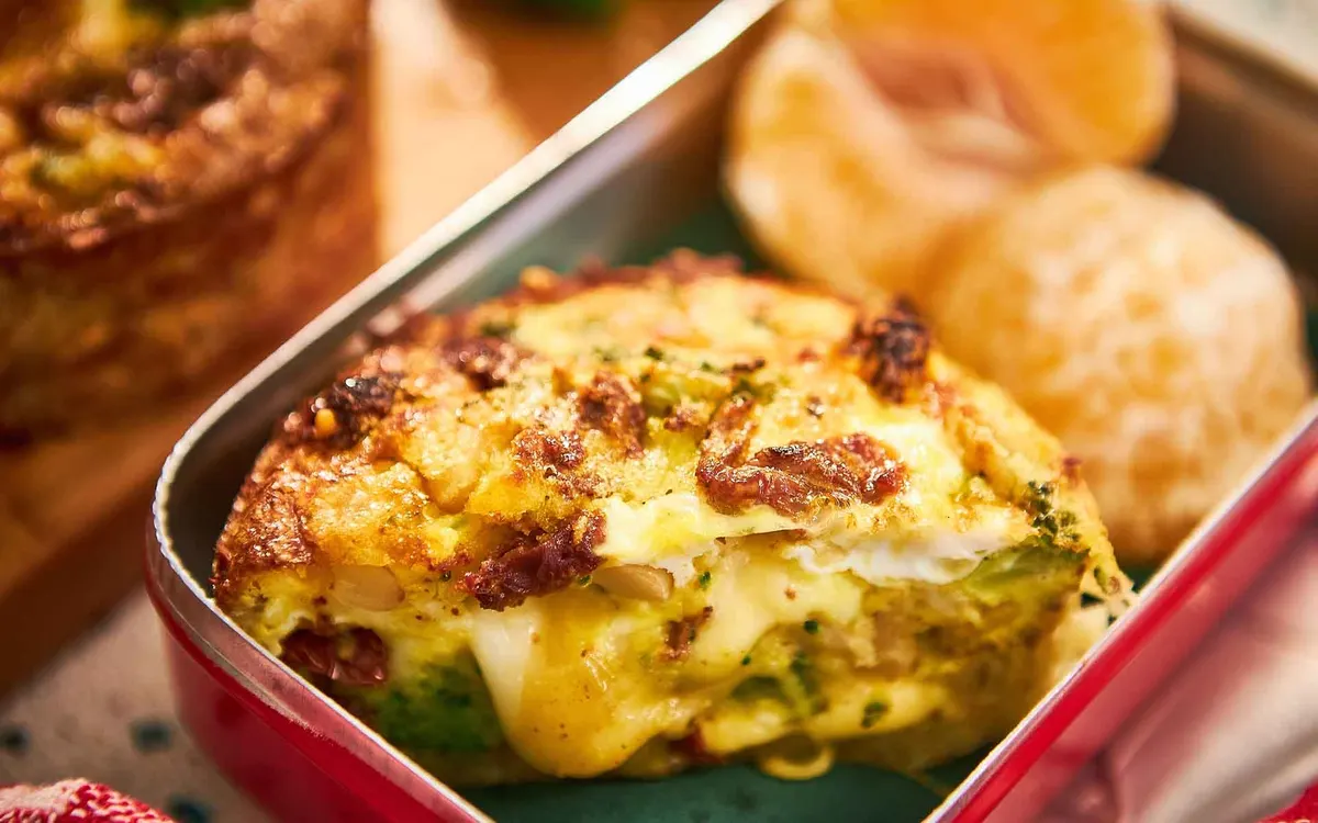Torta Rústica de Batata Doce com Legumes Assados e Crosta de Aveia